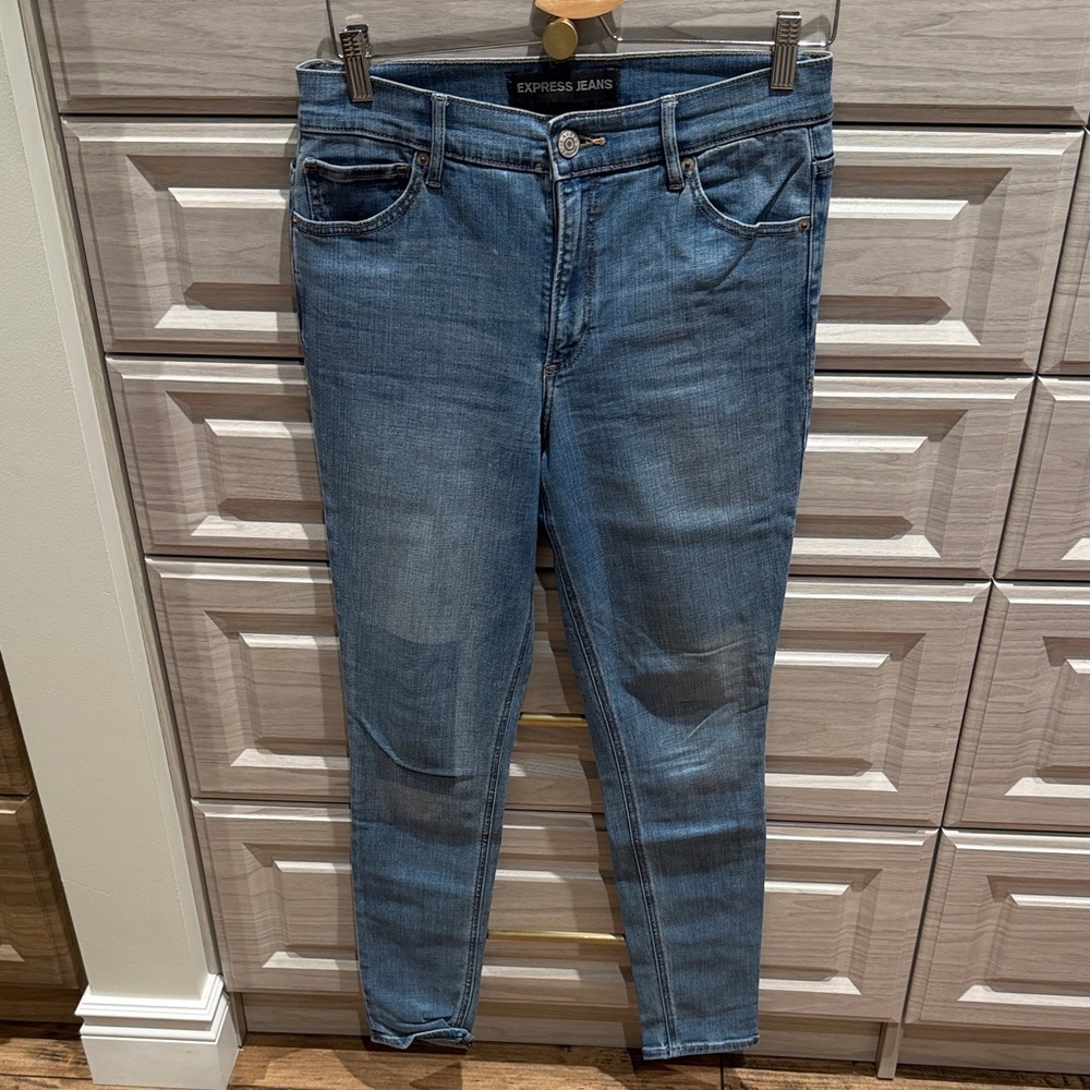 Express Women's Classic Blue Skinny Jeans